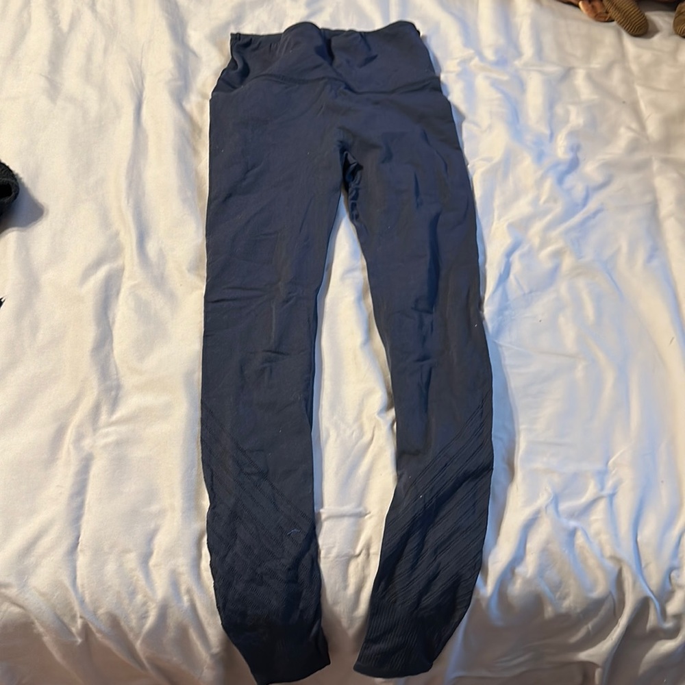 Navy lululemon leggings